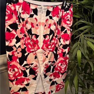 White House Black Market Red and Black Floral Pencil Skirt